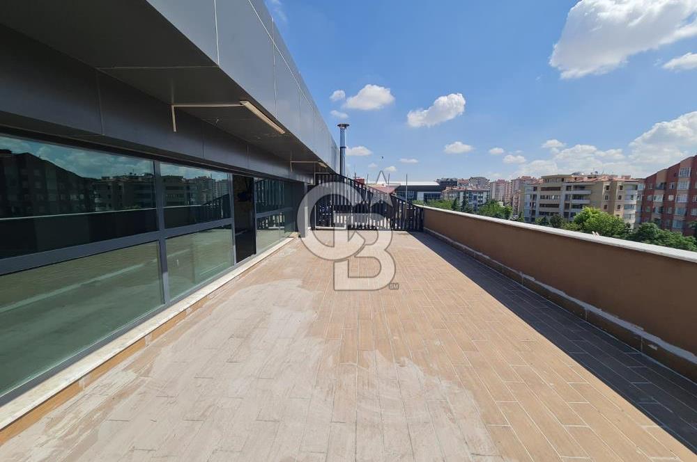 ŞEHRİN MERKEZİ OFFİCEONE PLAZA'DA KİRALIK TERASLI LÜKS OFİS