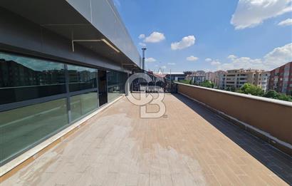 ŞEHRİN MERKEZİ OFFİCEONE PLAZA'DA KİRALIK TERASLI LÜKS OFİS