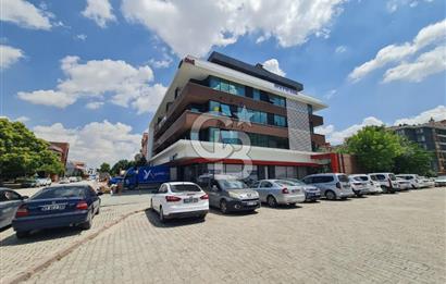 ŞEHRİN MERKEZİ OFFİCEONE PLAZA'DA KİRALIK TERASLI LÜKS OFİS