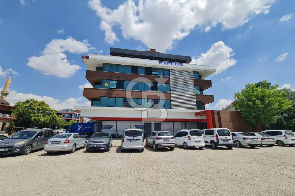 ŞEHRİN MERKEZİ OFFİCEONE PLAZA'DA KİRALIK TERASLI LÜKS OFİS