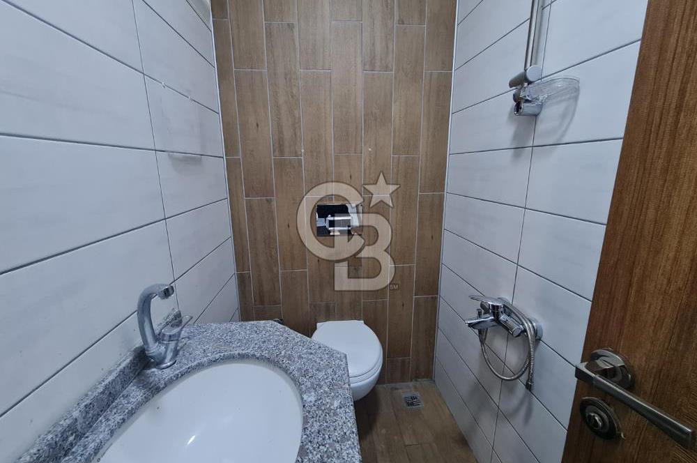 ŞEHRİN MERKEZİ OFFİCEONE PLAZA'DA KİRALIK TERASLI LÜKS OFİS