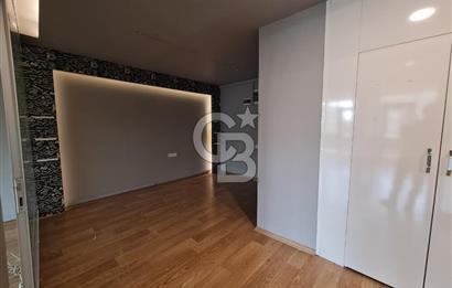 ŞEHRİN MERKEZİ OFFİCEONE PLAZA'DA KİRALIK TERASLI LÜKS OFİS