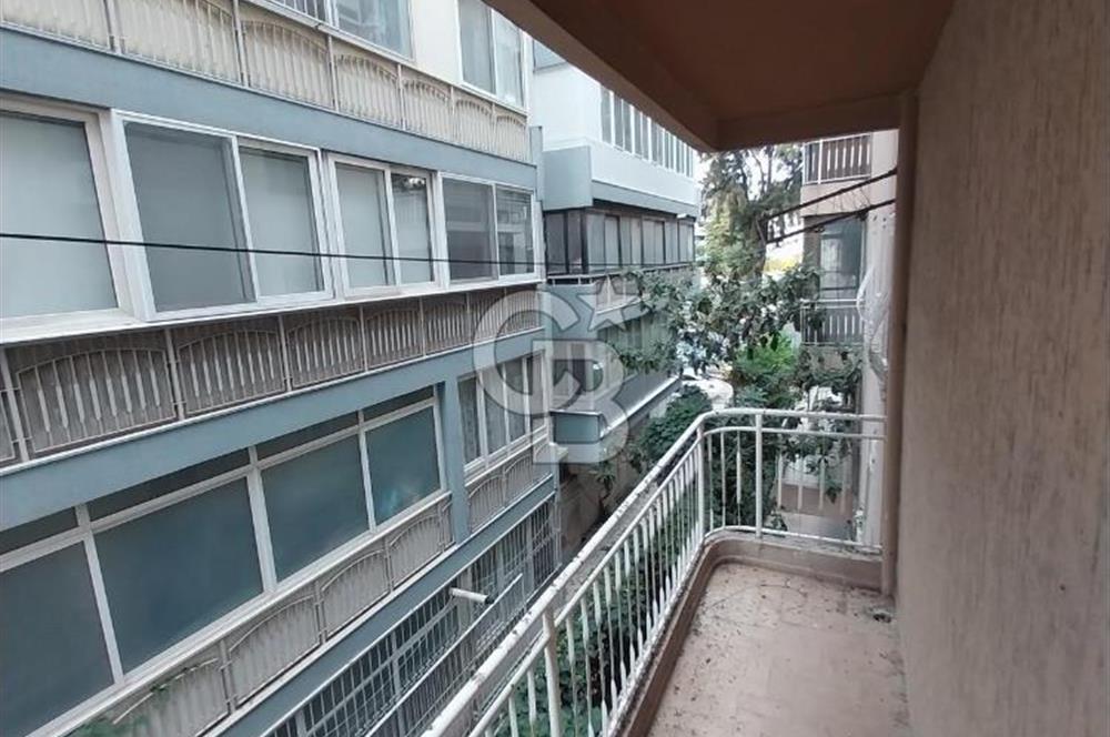 ALSANCAK MİMAR SİNAN'DA 3+1 NET 140M2 GENİŞ, ASANSÖRLÜ, DOĞALGAZLI KİRALIK DAİRE