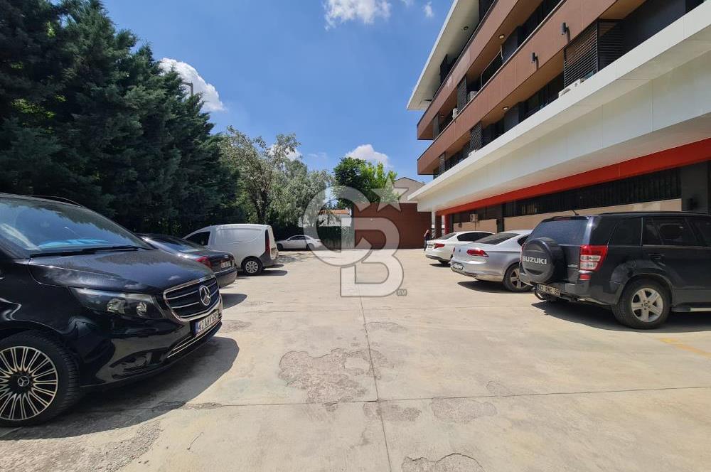 ŞEHRİN MERKEZİ OFFİCEONE PLAZA'DA KİRALIK TERASLI LÜKS OFİS
