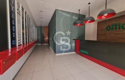 ŞEHRİN MERKEZİ OFFİCEONE PLAZA'DA KİRALIK TERASLI LÜKS OFİS