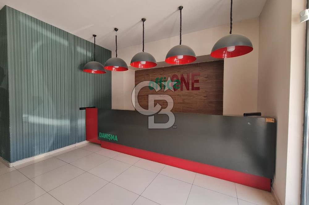 ŞEHRİN MERKEZİ OFFİCEONE PLAZA'DA KİRALIK TERASLI LÜKS OFİS