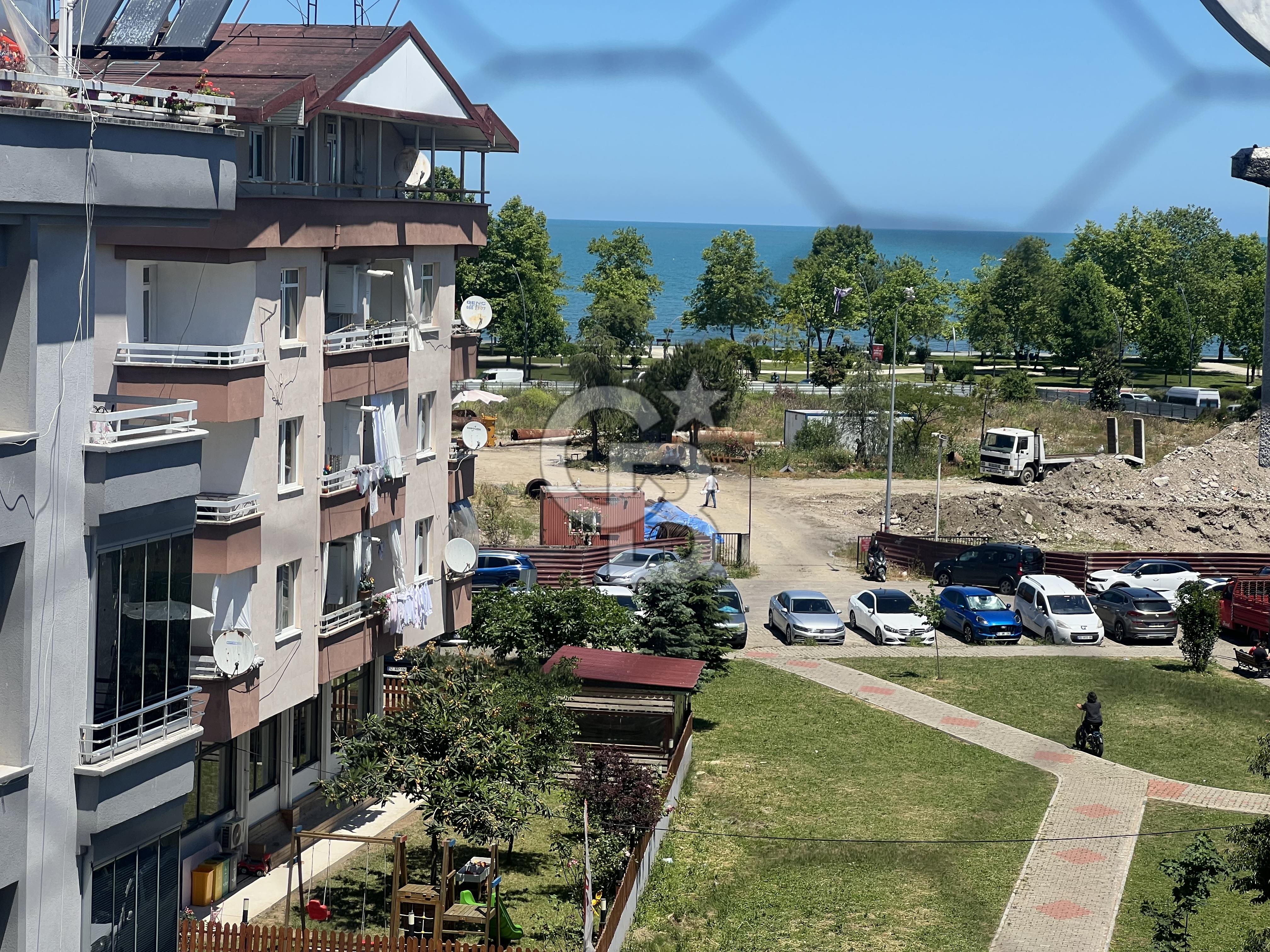 BAHÇELİ EVLER MAHALLESİNDE SATILIK ÇATI KATI