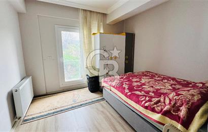 Yenifoça'da Havuzlu Site İçerisinde Kiralık 2+1 Eşyalı Daire