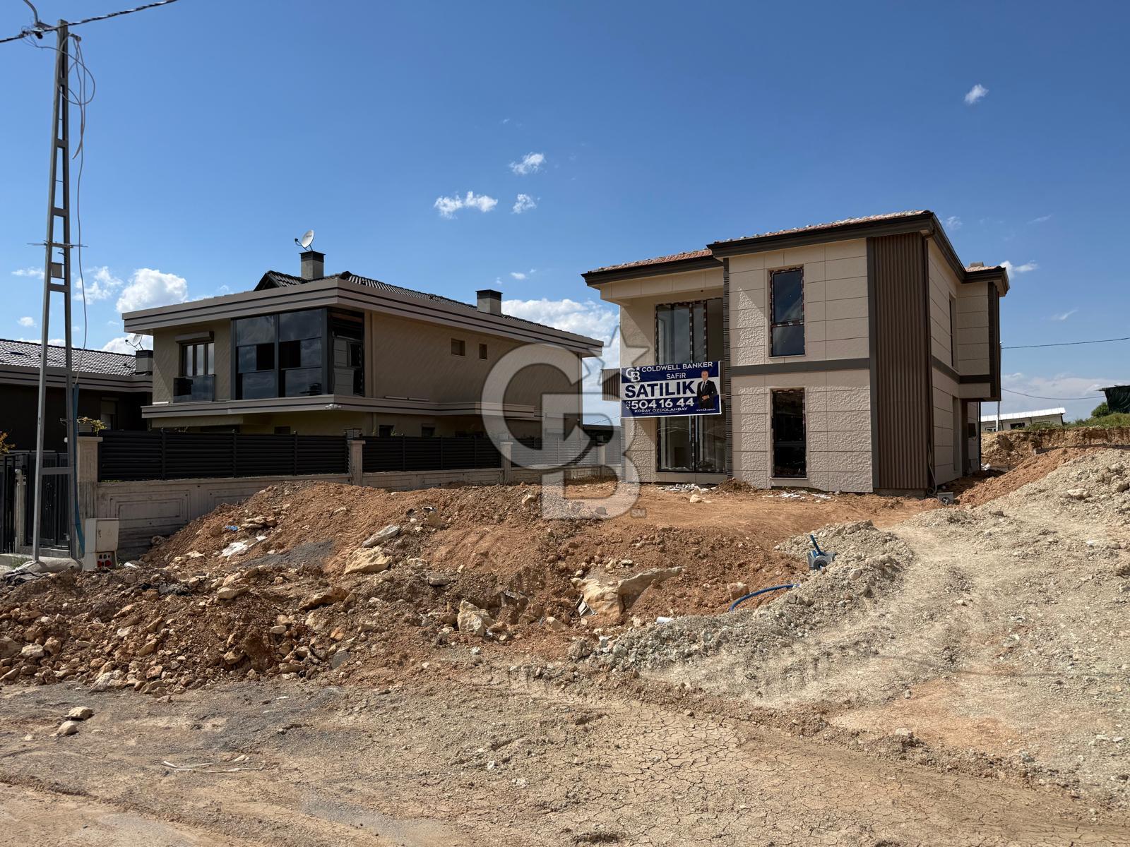 COLDWELL BANKER SAFİR'den TECDE'nin KALBİNDE SATILIK LÜKS VİLLA