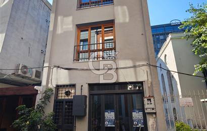 KARAKÖY'ÜN EN HAREKETLİ SOKAĞINDA KİRALIK BİNA!
