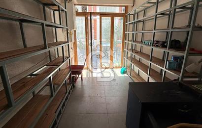 KARAKÖY'ÜN EN HAREKETLİ SOKAĞINDA KİRALIK BİNA!