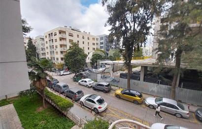ALSANCAK MİMAR SİNAN'DA 3+1 NET 140M2 GENİŞ, ASANSÖRLÜ, DOĞALGAZLI KİRALIK DAİRE