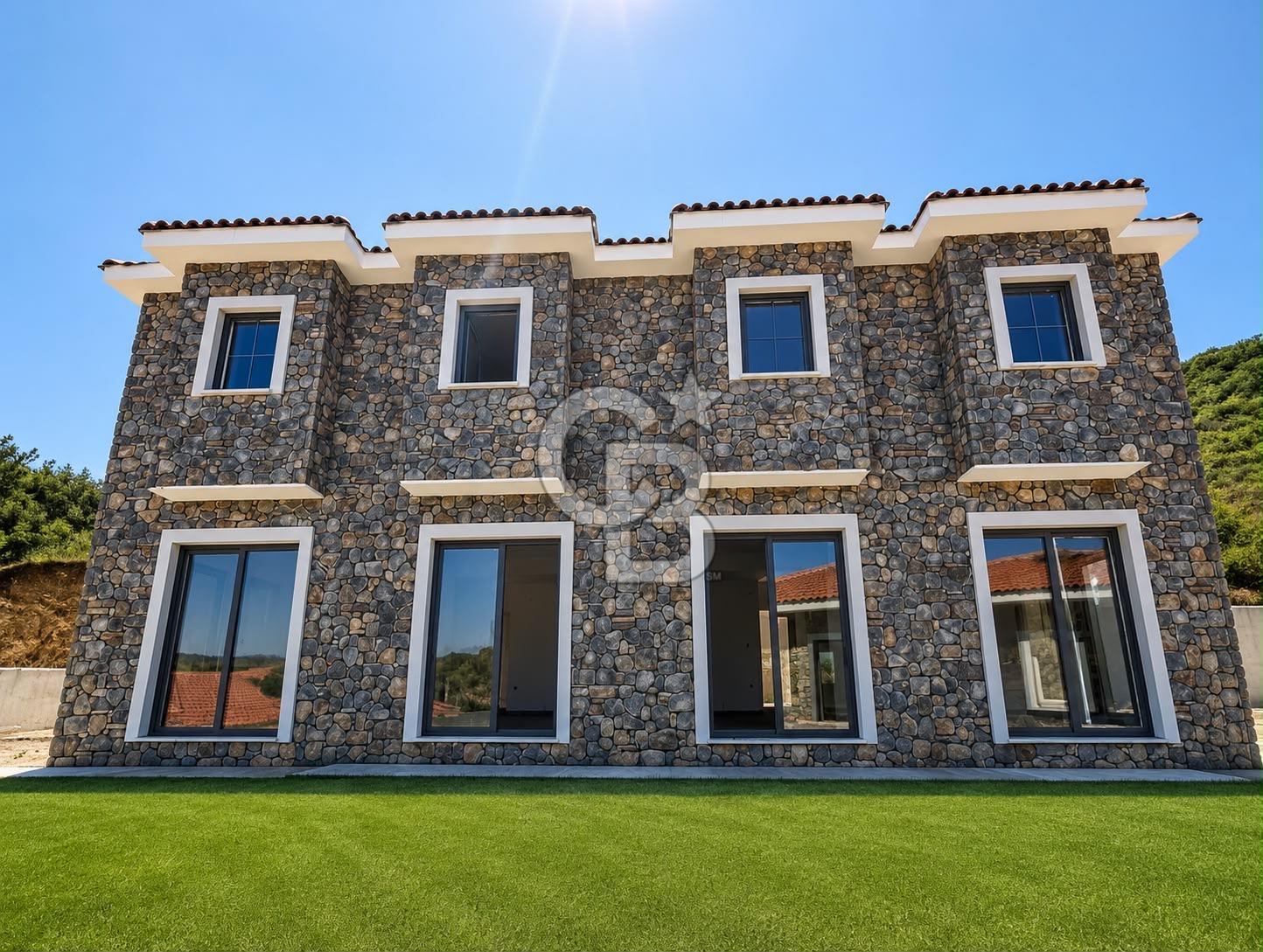 ÇANAKKALE SARAYCIK KÖYÜ SATILIK 3+1 VİLLA