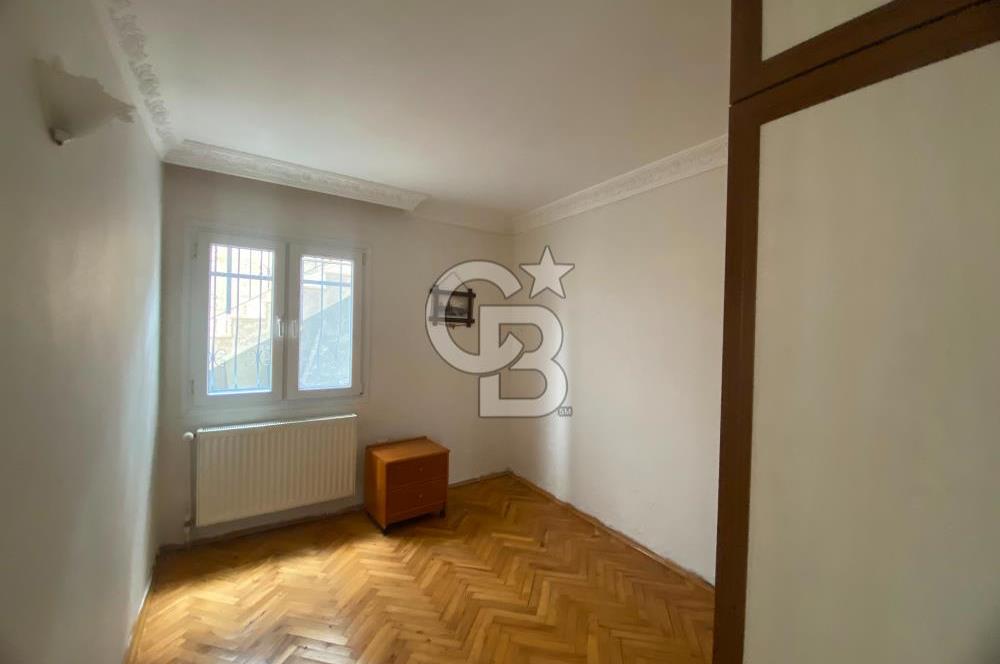 URLA ÇEŞMEALTI DENİZLİ MAHALLESİ'NDE 5+2 SATILIK  TRİPLEX VİLLA