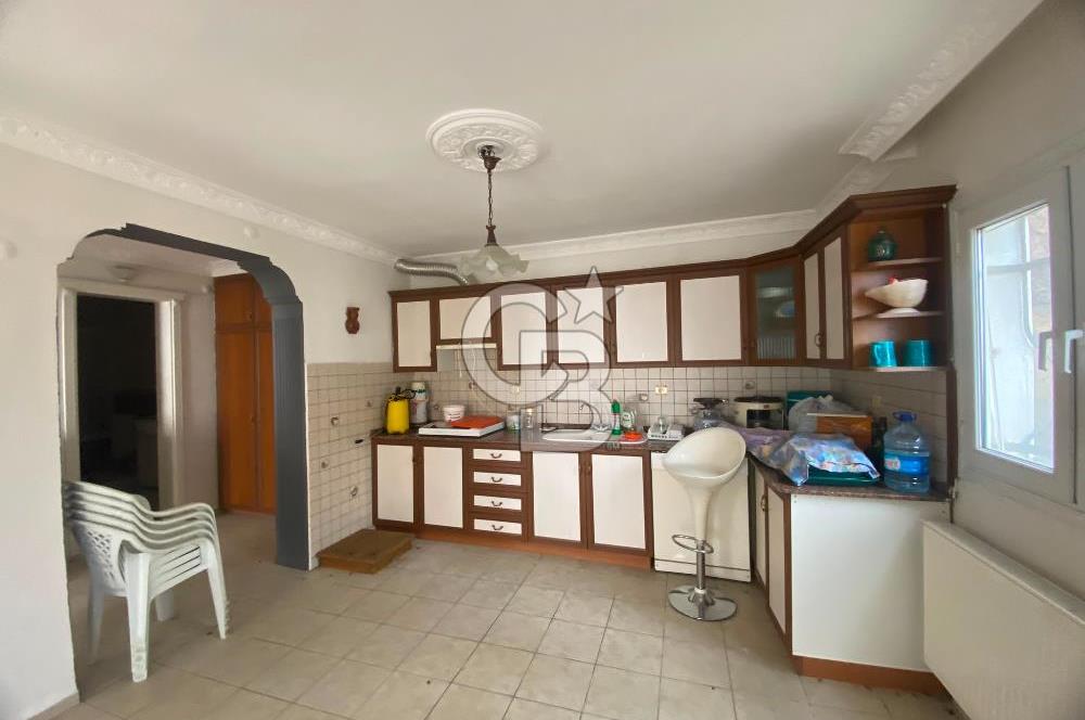 URLA ÇEŞMEALTI DENİZLİ MAHALLESİ'NDE 5+2 SATILIK  TRİPLEX VİLLA