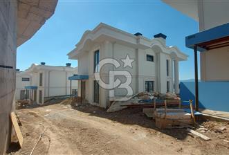 BAŞİSKELE DAMLAR SATILIK SİTE İÇİ MÜSTAKİL HAVUZLU 5+2 VİLLA - 4 - 352892