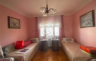URLA ÇEŞMEALTI DENİZLİ MAHALLESİ'NDE 5+2 SATILIK  TRİPLEX VİLLA