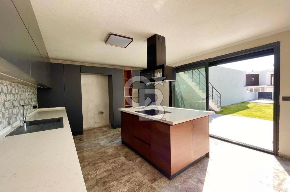 ÇEŞME DALYAN MARİNA KARŞISI 290 M2 4+1 MÜSTAKİL VİLLA