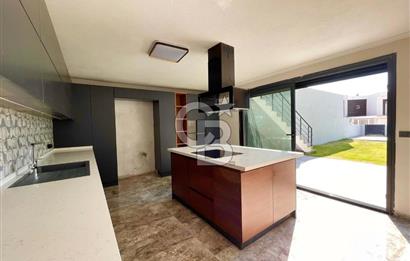 ÇEŞME DALYAN MARİNA KARŞISI 290 M2 4+1 MÜSTAKİL VİLLA