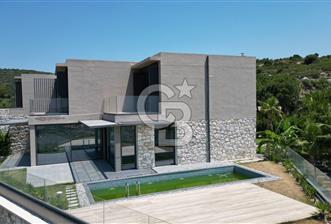 İNVİCTUS'TA SEÇKİN MİMARİLİ DENİZ MANZARALI ÖZEL HAVUZLU 5+1 - 2 - 352894