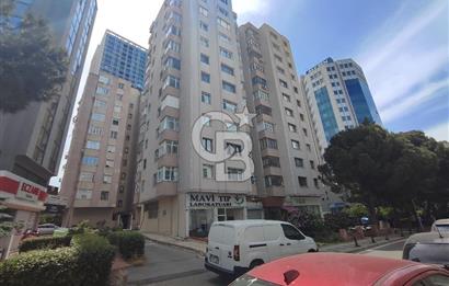 KADIKÖY SAHRAYICEDİT'TE METROYA YAKIN SATILIK 2+1 DAİRE