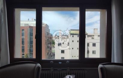 KADIKÖY SAHRAYICEDİT'TE METROYA YAKIN SATILIK 2+1 DAİRE