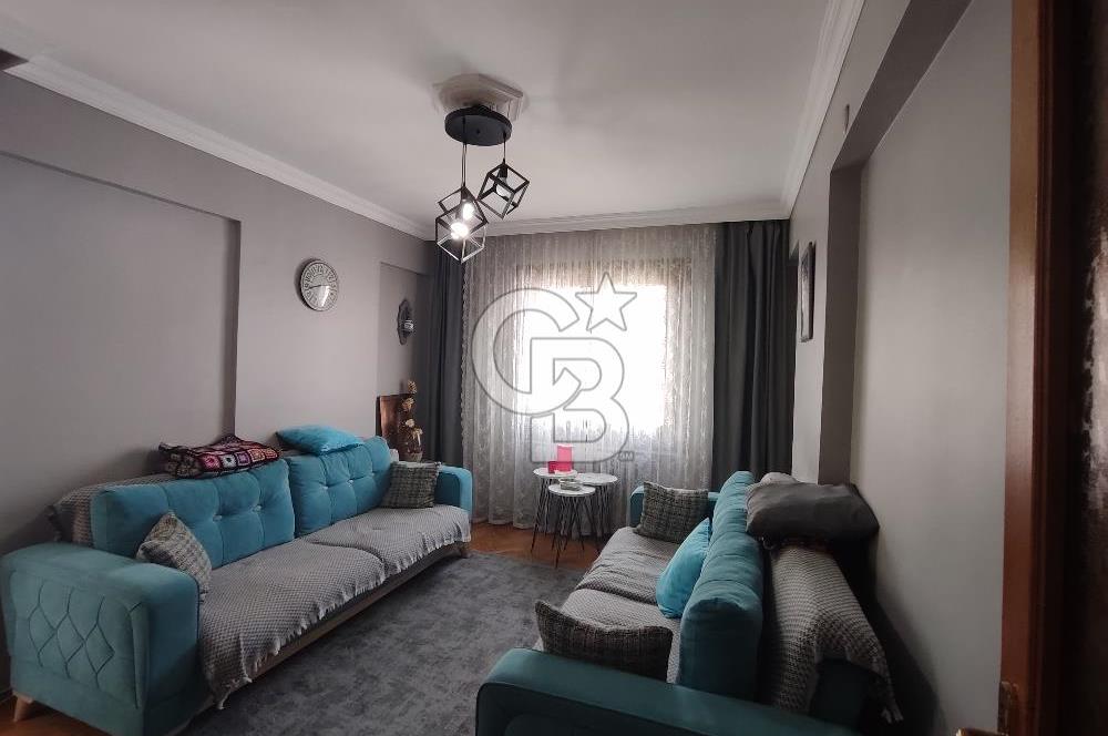 KADIKÖY SAHRAYICEDİT'TE METROYA YAKIN SATILIK 2+1 DAİRE