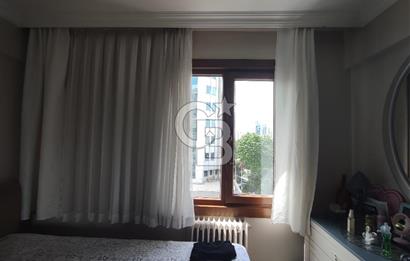 KADIKÖY SAHRAYICEDİT'TE METROYA YAKIN SATILIK 2+1 DAİRE
