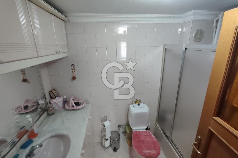KADIKÖY SAHRAYICEDİT'TE METROYA YAKIN SATILIK 2+1 DAİRE