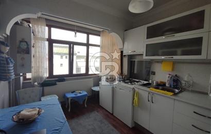 KADIKÖY SAHRAYICEDİT'TE METROYA YAKIN SATILIK 2+1 DAİRE