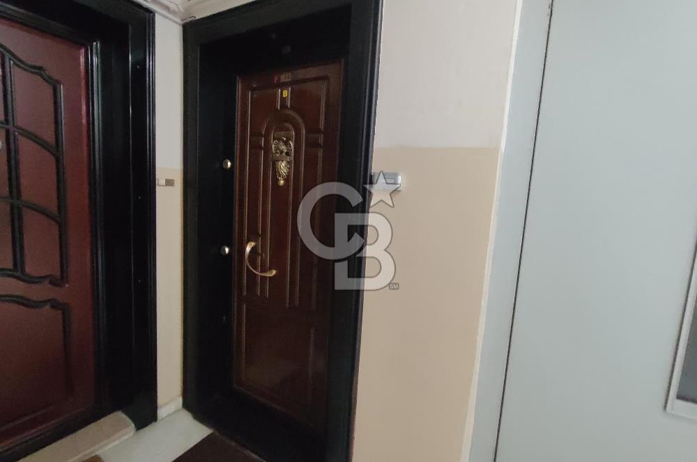 KADIKÖY SAHRAYICEDİT'TE METROYA YAKIN SATILIK 2+1 DAİRE