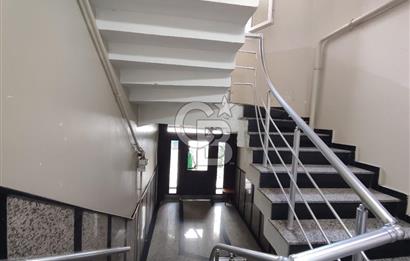 KADIKÖY SAHRAYICEDİT'TE METROYA YAKIN SATILIK 2+1 DAİRE