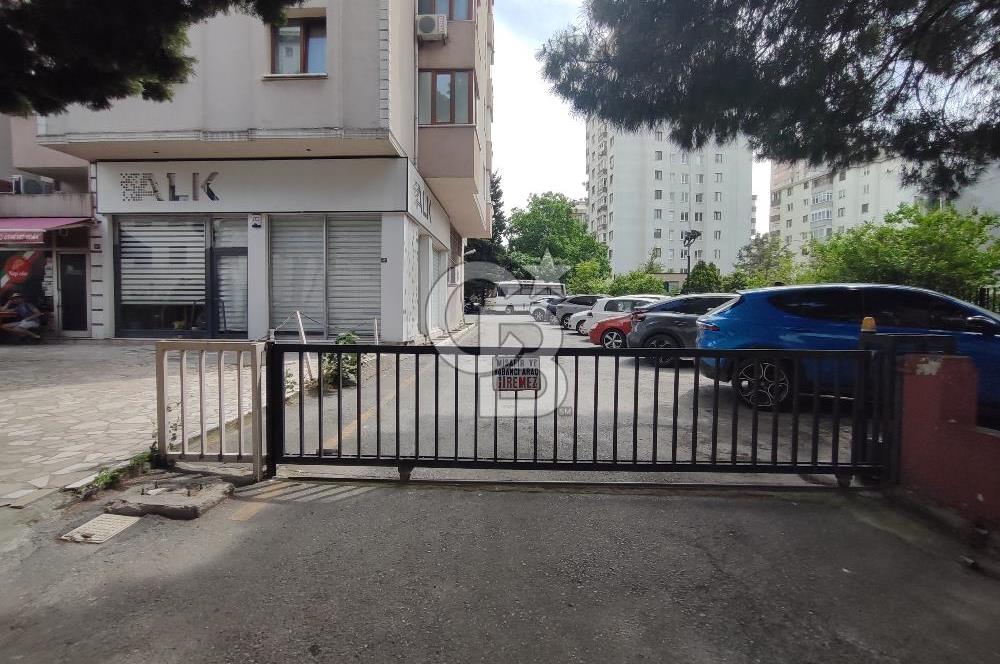 KADIKÖY SAHRAYICEDİT'TE METROYA YAKIN SATILIK 2+1 DAİRE