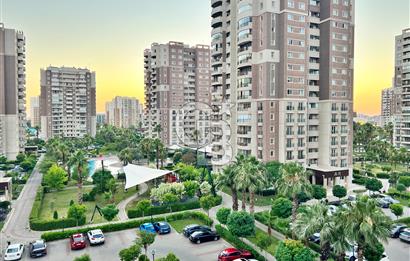 MAVİŞEHİR SOYAK A SİTESİNDE HAVUZ MANZARALI FULL EŞYALI 2+1