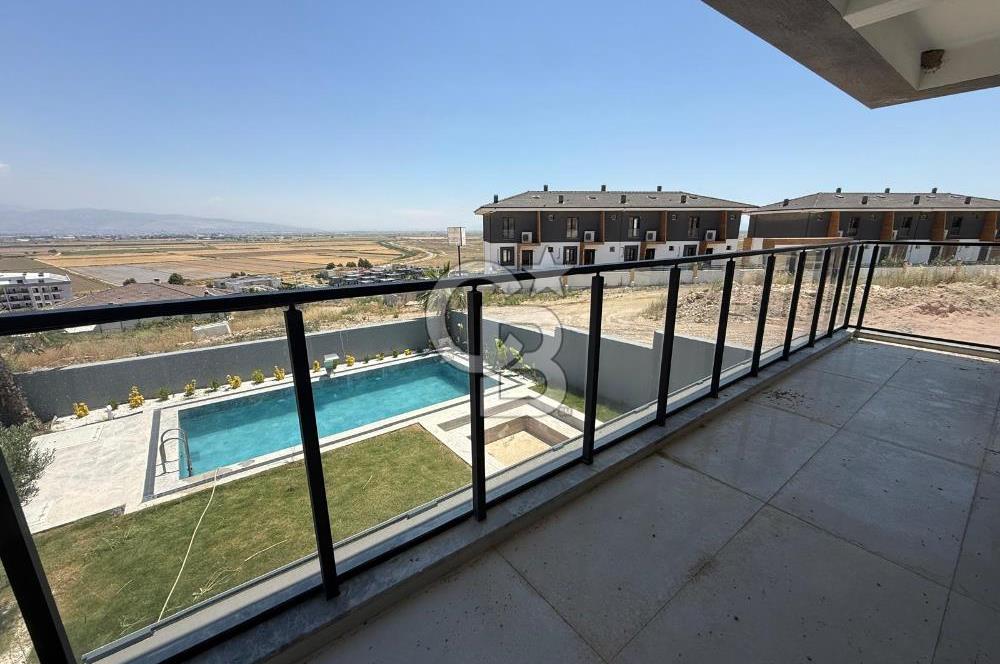 İzmir Villakent ' Te Ultra Lüks Havuzlu 4+2 Satılık Villa CB PH
