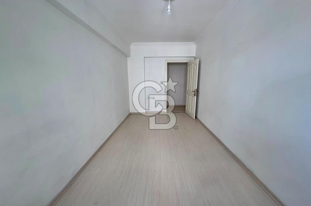 ŞEHİTLER CAD. PARELELİ CEPHELERİ AÇIK MASRAFSIZ 3+1