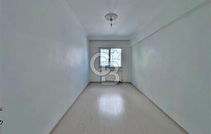 ŞEHİTLER CAD. PARELELİ CEPHELERİ AÇIK MASRAFSIZ 3+1