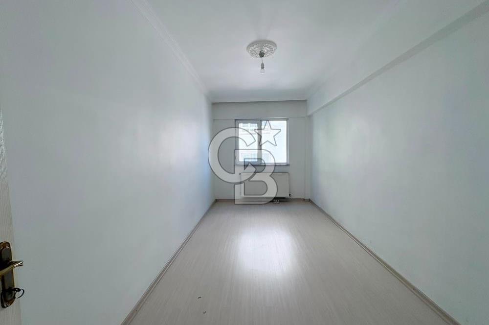 ŞEHİTLER CAD. PARELELİ CEPHELERİ AÇIK MASRAFSIZ 3+1