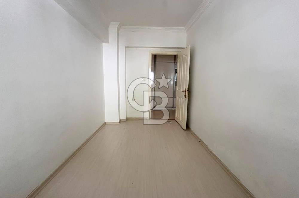 ŞEHİTLER CAD. PARELELİ CEPHELERİ AÇIK MASRAFSIZ 3+1