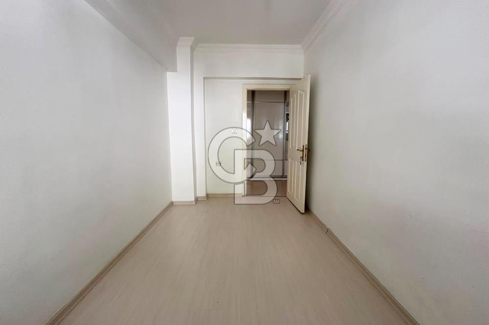 ŞEHİTLER CAD. PARELELİ CEPHELERİ AÇIK MASRAFSIZ 3+1