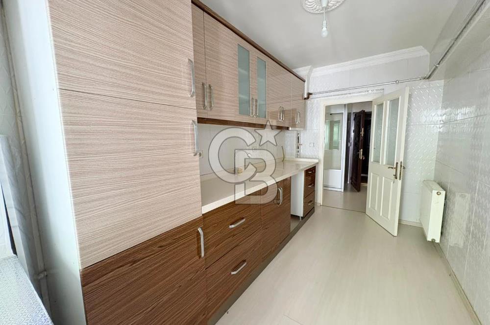 ŞEHİTLER CAD. PARELELİ CEPHELERİ AÇIK MASRAFSIZ 3+1