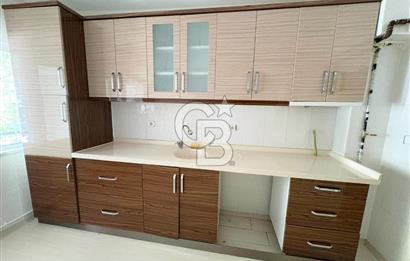 ŞEHİTLER CAD. PARELELİ CEPHELERİ AÇIK MASRAFSIZ 3+1