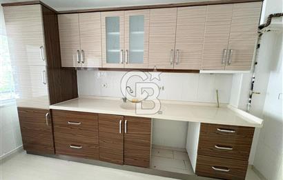 ŞEHİTLER CAD. PARELELİ CEPHELERİ AÇIK MASRAFSIZ 3+1