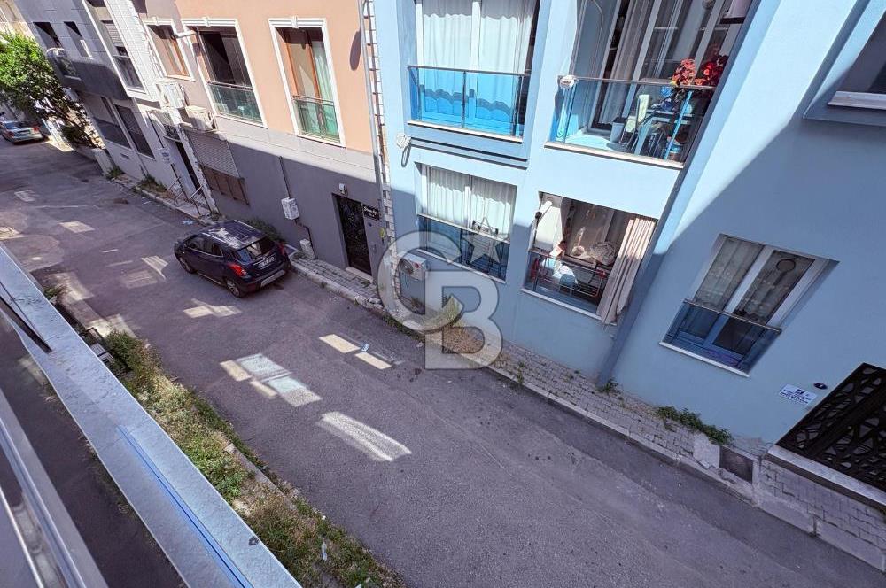 Karşıyaka Örnekköy Merkezi Konumda Satılık 2+1 Daire