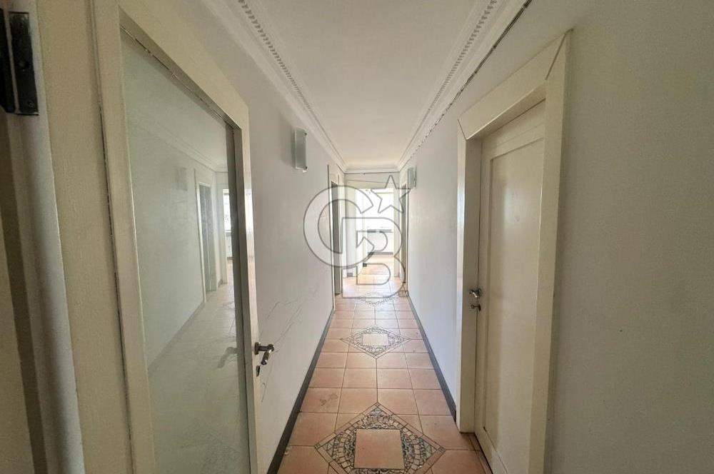 Mersin Akdeniz Merkezde Satılık 4+1 Geniş Ofis