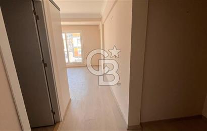 MENEMEN SEYREK MERKEZDE GENİŞ KİRALIK 1+1 DAİRE