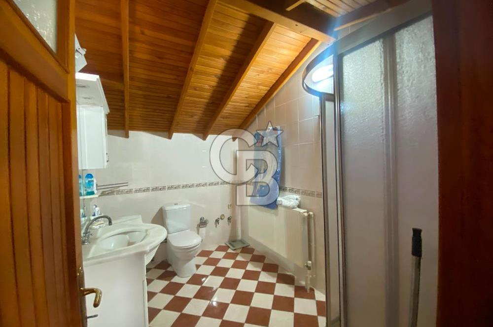 URLA ÇEŞMEALTI DENİZLİ MAHALLESİ'NDE 5+2 SATILIK  TRİPLEX VİLLA
