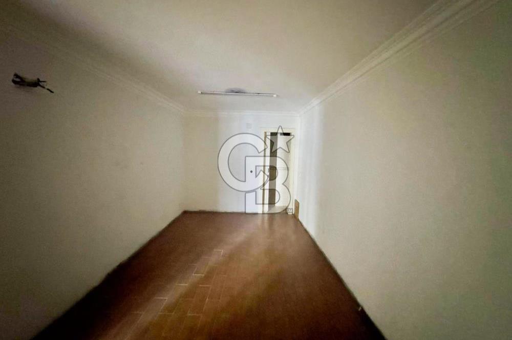 Mersin Akdeniz Merkezde Satılık 4+1 Geniş Ofis