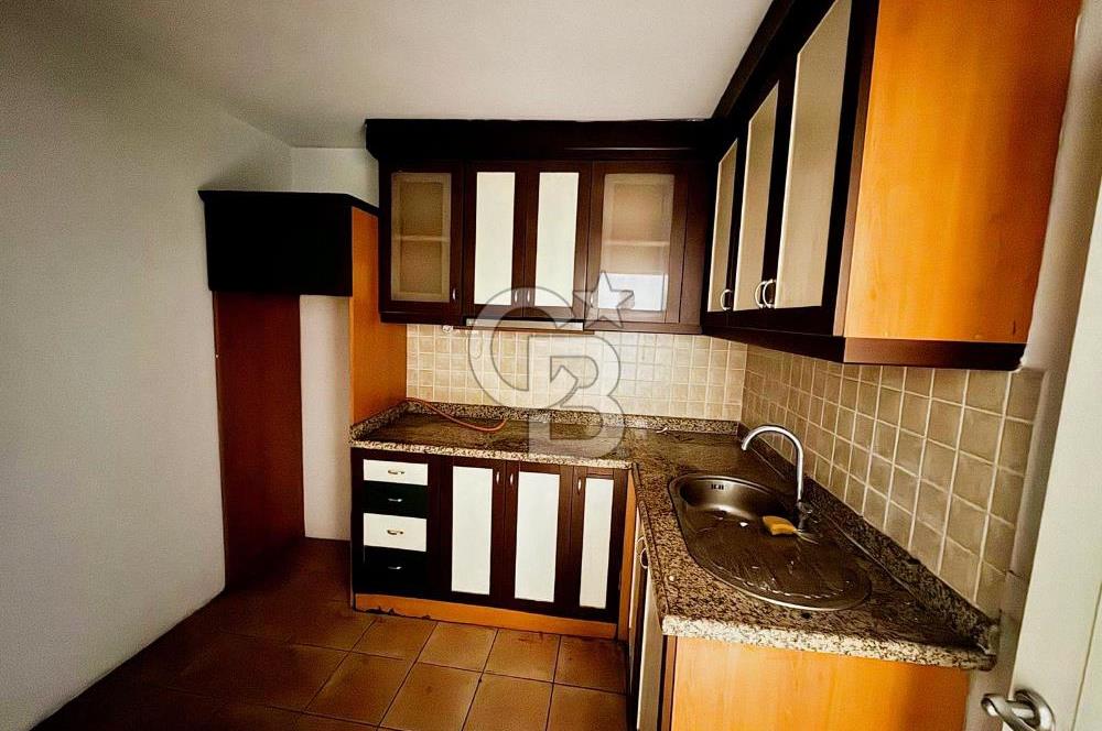 Mersin Akdeniz Merkezde Satılık 4+1 Geniş Ofis