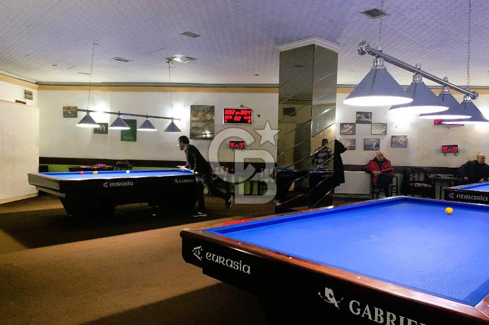 Mithatpaşa Caddesi'nde Satılık Geniş İş Yeri (650m²